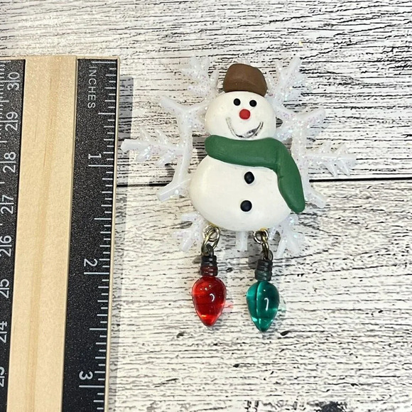 Vintage VTG Christmas Snowman Snowflake Dangling Lights Brooch Pin Estate Find - Picture 3 of 4